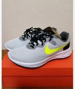 ランニングシューズ