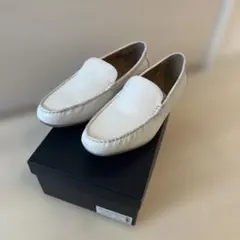 【新品未使用】アルフレッドバニスターSHOO IN SHOE ホワイトローファーのサムネイル