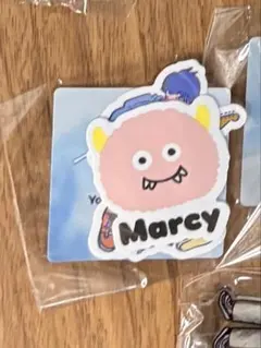 マルシィワンマン横アリ ステッカー