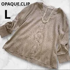 OPAQUE.CLIPドット柄Vネックブラウスシャツベージュ きれいめ通勤L