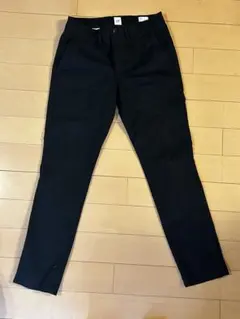 GAP Essential Khaki スリムパンツ ブラック 29x30のサムネイル