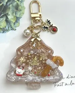 レジン　クリスマスツリーシェイカー　キーホルダー　サンタ／トナカイ／ブラウン