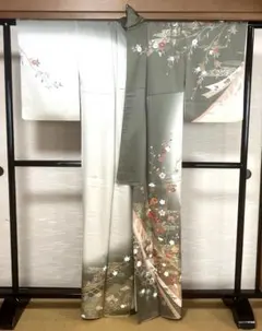【高級正絹】極美品 訪問着 金駒刺繍 辻が花・四季花文様 深緑・生成りのサムネイル