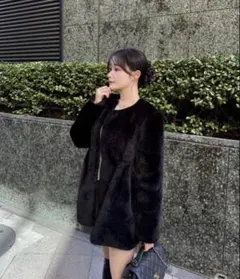 美品☆HYKE☆新木優子さん着用☆リバーシブルファーコート☆ネイビー 