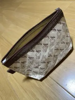 Item thumbnail for item 940a427b-f3ec-4e0d-9113-280535353e8c