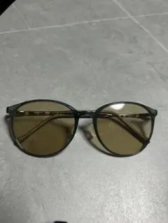 グリーンフレーム ブラウンレンズ サングラス