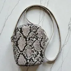 ヘビ柄　ショルダー　ポシェット　バッグ