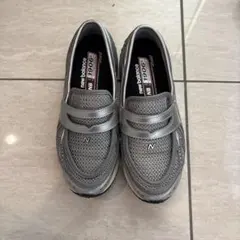 23.5cm New Balance 1906 ローファー シルバー