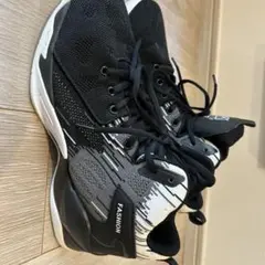 バスケットボールシューズ ブラック/ホワイト