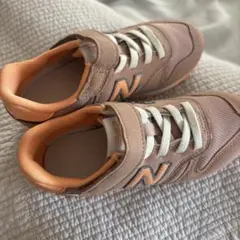 正規品⭐︎未使用ニューバランス　18.5cm キッズ　スニーカー373