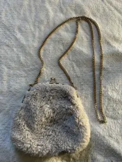 ファー　グレー　ゴールドチェーン　バッグ　がま口　ポーチ