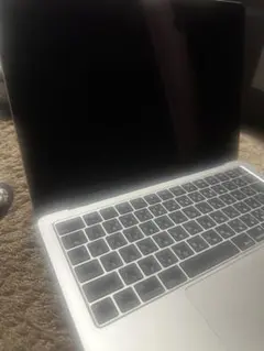 MacBook Air 13インチ M4 2025年モデル 美品 充電3回