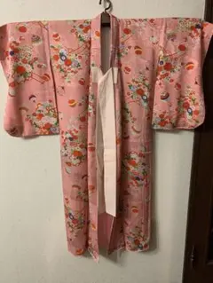 七五三着物　3〜4歳からの女の子　のレトロ柄ピンク