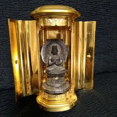 昭和中期以前古物骨董品金属製仏像大日如来坐像先崎栄伸厨子入り縁起物インテリア 昭和中期以前古物骨董品金属製仏像大日如来坐像先崎栄伸厨子入り縁起物