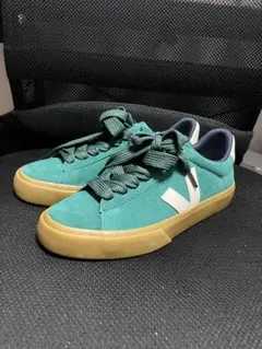 VEJA グリーンスニーカーのサムネイル