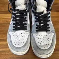 Nike Air Jordan 1 ユニバーシティーブルー