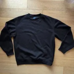 UNIQLO黒 クルーネック スウェット（ユニセックス）
