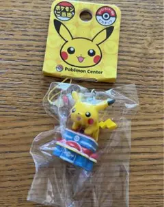 ⑫ ポケモンご当地 ピカチュウ ストラップ