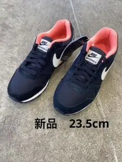 新品　Nike MD RUNNER 2ランナー 23.5cm