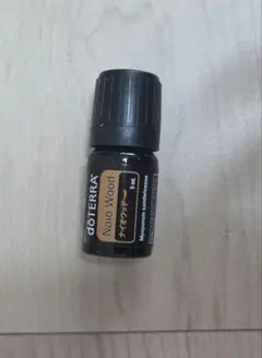 doTERRA ナイオウッド　Naio Wood エッセンシャルオイル 5mlのサムネイル