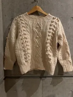 ウール100% ケーブルニット