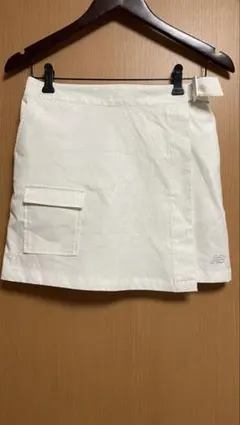 New Balance ホワイト スカート