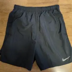 NIKE　ハーフパンツ　М