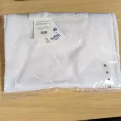 ユニクロ メリノウールタートルネック（白）