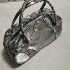 パイソン柄シルバーバッグ★ヘビ柄★蛇柄★光沢