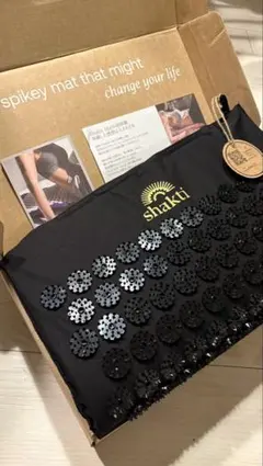 SHAKTI リラクゼーショングッズ ブラックマット、ピローセット　オリジナル Shakti Acupressure Pillow - Black - Shakti Japan