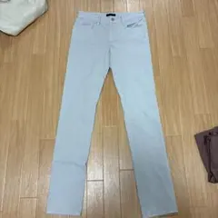 UNIQLOメンズデニムパンツ　ホワイト