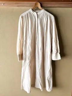 ミラオーウェン　アイボリー 長袖シャツワンピース