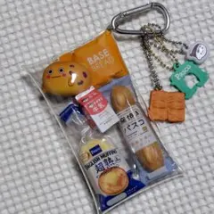 フジパンネオバタレーズンさん入りパンのガチャ詰めポーチ　チチヤス牛乳チー坊パスコ