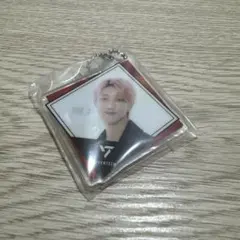 SEVENTEEN セブチ THE8 ミョンホ ガチャガチャ キーホルダー