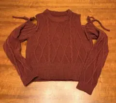 ★美品★オフショルダー クロップドセーター バーガンディ