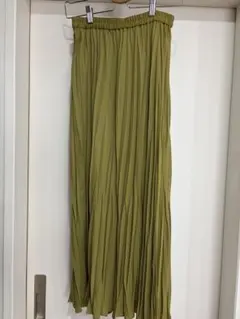 お値下げします。 LOWRYS FARM オリーブグリーン プリーツスカート