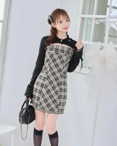 ミシェルマカロン フェザーオフショルチェックワンピース ブラック