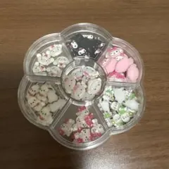 ネイルパーツ　サンリオ