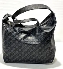 【新品同様級】ゲラルディーニ　GHERARDINI　 ショルダーバッグ　ブラック