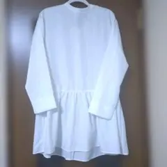 美品♬　☆☆YE LiBARE☆☆　チュニックブラウス　ホワイト