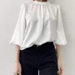23SS♡美品♡L'Appartement クルーネック ギャザーブラウス 白のサムネイル