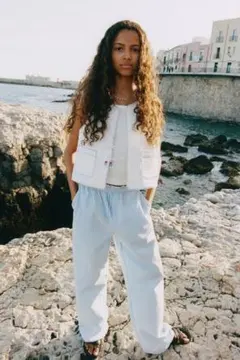 【新品タグ付】ZARA KIDS コントラスト刺繍入りキルティングベスト 164