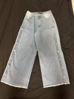 Bershka ボタン付きデニムパンツ 34