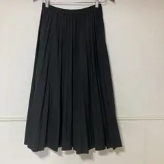 ユニクロ　ロングプリーツスカート　ダークグレー　Mサイズ