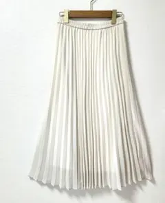 UNIQLO ユニクロ シフォンプリーツスカート Mサイズ オフホワイト