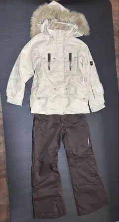 【美品】レディース　スキーウェア上下　Ellesse