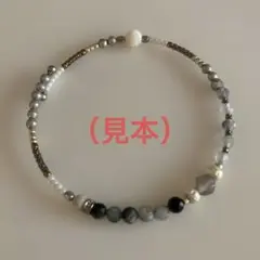 天然石ビーズワイヤーブレスレット （ピンク）