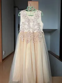 ベージュ　レースドレス　 140サイズ