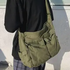 多収納 ショルダーバッグ カーキ ニュースペーパーバッグ メッセンジャー 古着