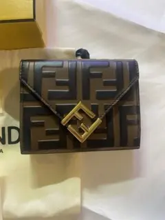 FENDI FFダイヤモンド 三つ折り財布のサムネイル